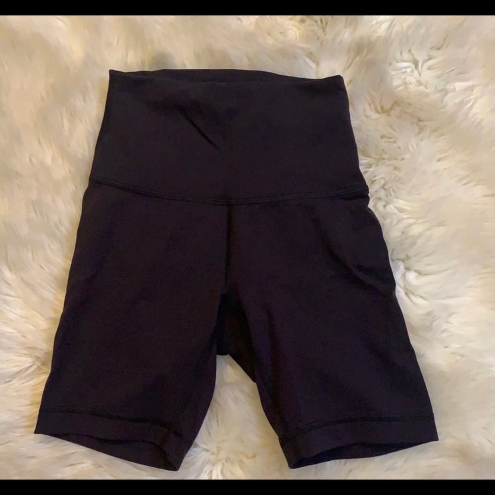 Wunder Under 6” Bike Shorts